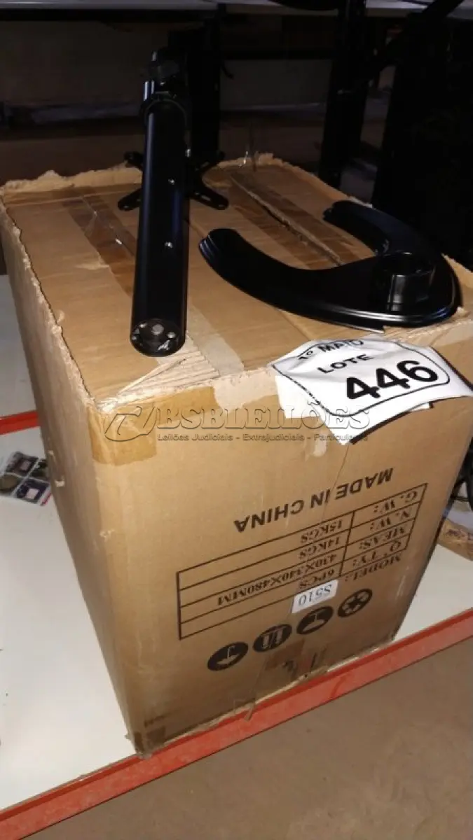 LOTE 446 - 06 SUPORTES DE MONITOR MARCA DATEN. (NO ESTADO) ATENÇÃO! FAZER A VISITAÇÃO ANTES DE ARREMATAR, NÃO SABEMOS SE FUNCIONA, LEILÃO NÃO TEM GARANTIA E NEM DEVOLUÇÃO, SUJEITO A POSSÍVEIS AVARIAS VISÍVEIS/OCULTAS E/OU AUSÊNCIA DE COMPONENTES.