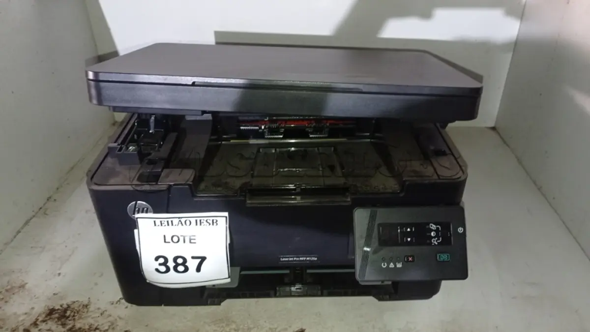 LOTE 387 - 01 IMPRESSORA HP LASER JET MFPM125A. (NO ESTADO) ATENÇÃO! FAZER A VISITAÇÃO ANTES DE ARREMATAR, NÃO SABEMOS SE FUNCIONA, LEILÃO NÃO TEM GARANTIA E NEM DEVOLUÇÃO, SUJEITO A POSSÍVEIS AVARIAS VISÍVEIS/OCULTAS E/OU AUSÊNCIA DE COMPONENTES.