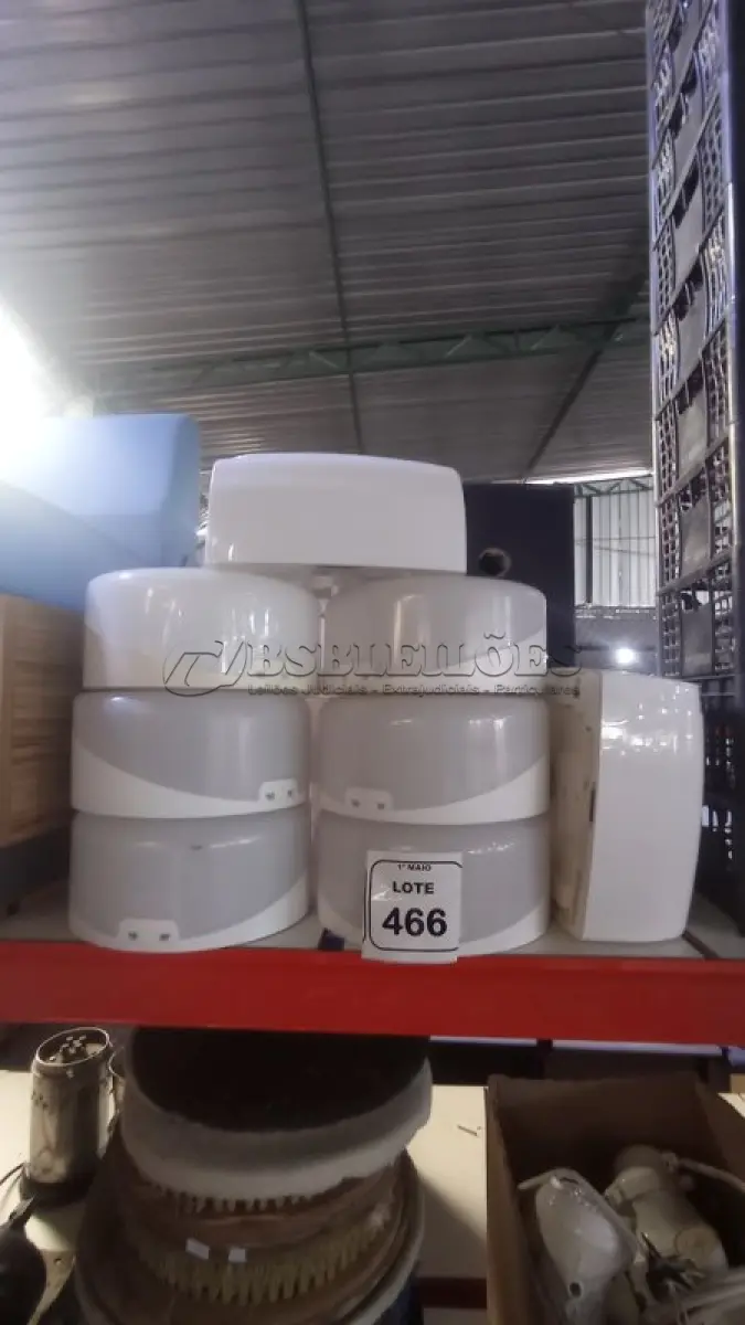 LOTE 466 - 08 DISPENSES DE PAPEL. (NO ESTADO) ATENÇÃO! FAZER A VISITAÇÃO ANTES DE ARREMATAR, NÃO SABEMOS SE FUNCIONA, LEILÃO NÃO TEM GARANTIA E NEM DEVOLUÇÃO, SUJEITO A POSSÍVEIS AVARIAS VISÍVEIS/OCULTAS E/OU AUSÊNCIA DE COMPONENTES.
