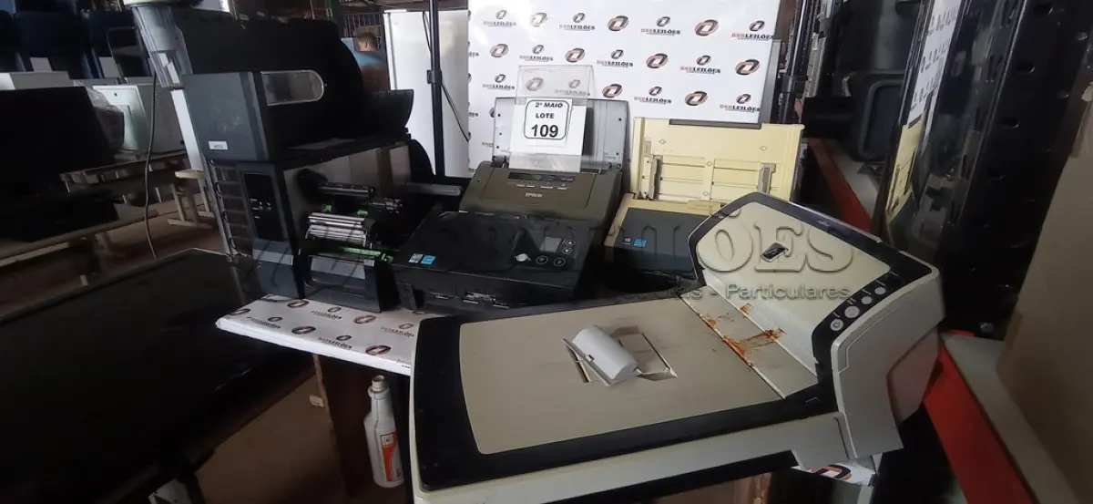 LOTE 109 - 04 SCANNERS DE MARCAS E MODELOS DIVERSOS E 01 IMPRESSORA DE ETIQUETA MARCA ELGIN. (NO ESTADO) ATENÇÃO! FAZER A VISITAÇÃO ANTES DE ARREMATAR, NÃO SABEMOS SE FUNCIONA, LEILÃO NÃO TEM GARANTIA E NEM DEVOLUÇÃO, SUJEITO A POSSÍVEIS AVARIAS VISÍVEIS/OCULTAS E/OU AUSÊNCIA DE COMPONENTES.