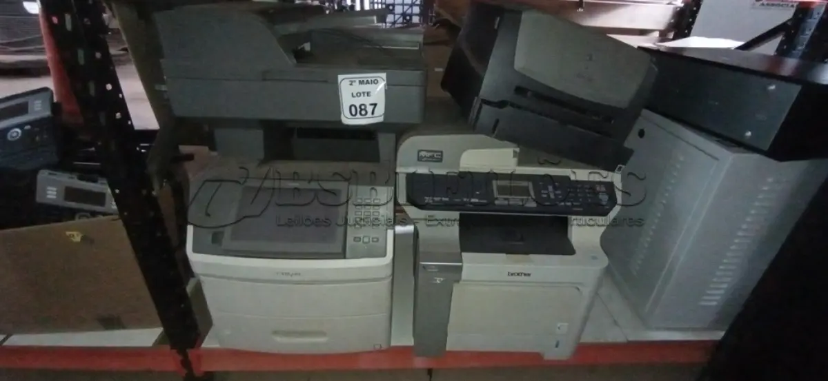 LOTE 087 - 04 IMPRESSORAS DE MARCAS E MODELOS DIVERSOS. (NO ESTADO) ATENÇÃO! FAZER A VISITAÇÃO ANTES DE ARREMATAR, NÃO SABEMOS SE FUNCIONA, LEILÃO NÃO TEM GARANTIA E NEM DEVOLUÇÃO, SUJEITO A POSSÍVEIS AVARIAS VISÍVEIS/OCULTAS E/OU AUSÊNCIA DE COMPONENTES.