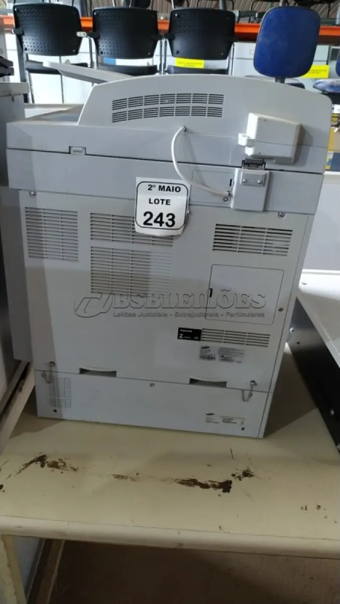 LOTE 243 - 01 IMPRESSORA MULTIFUNCIONAL MODELO MULTIXPRESS 6555NX MARCA SAMSUNG. (NO ESTADO) ATENÇÃO! FAZER A VISITAÇÃO ANTES DE ARREMATAR, NÃO SABEMOS SE FUNCIONA, LEILÃO NÃO TEM GARANTIA E NEM DEVOLUÇÃO, SUJEITO A POSSÍVEIS AVARIAS VISÍVEIS/OCULTAS E/OU AUSÊNCIA DE COMPONENTES.