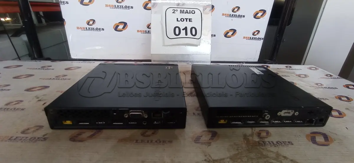 LOTE 010 - 02 MINIS PC MARCA LENOVO. (NO ESTADO) ATENÇÃO! FAZER A VISITAÇÃO ANTES DE ARREMATAR, NÃO SABEMOS SE FUNCIONA, LEILÃO NÃO TEM GARANTIA E NEM DEVOLUÇÃO, SUJEITO A POSSÍVEIS AVARIAS VISÍVEIS/OCULTAS E/OU AUSÊNCIA DE COMPONENTES.