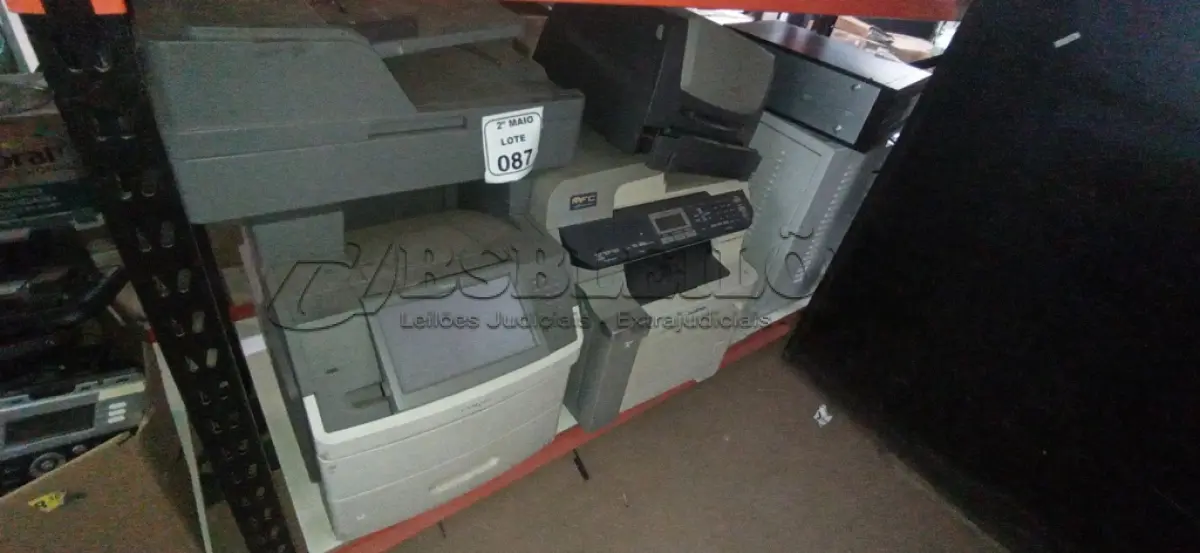 LOTE 087 - 04 IMPRESSORAS DE MARCAS E MODELOS DIVERSOS. (NO ESTADO) ATENÇÃO! FAZER A VISITAÇÃO ANTES DE ARREMATAR, NÃO SABEMOS SE FUNCIONA, LEILÃO NÃO TEM GARANTIA E NEM DEVOLUÇÃO, SUJEITO A POSSÍVEIS AVARIAS VISÍVEIS/OCULTAS E/OU AUSÊNCIA DE COMPONENTES.