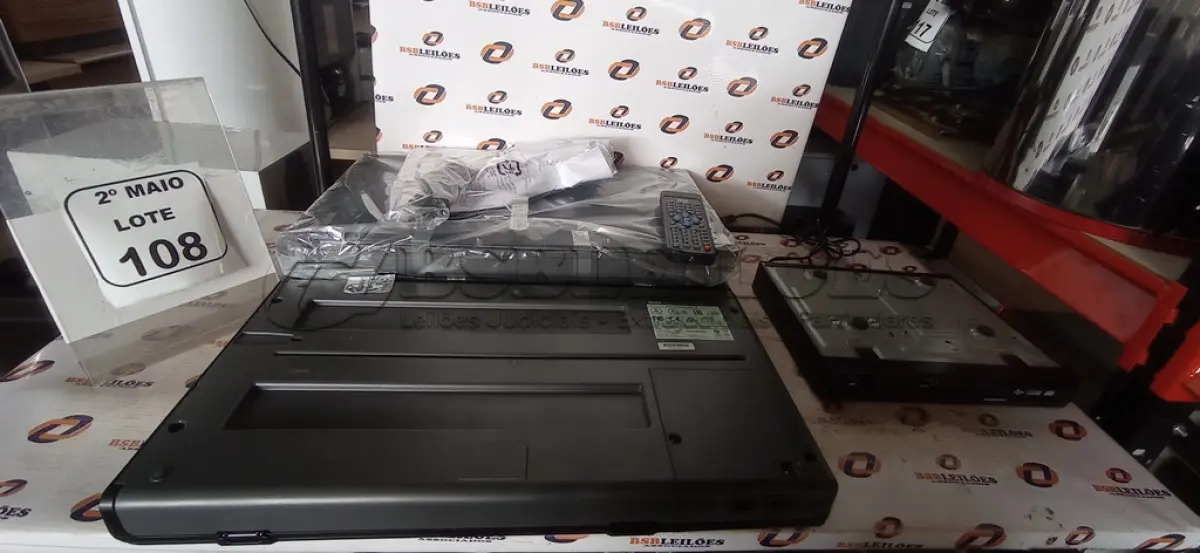 LOTE 108 - 01 APARELHO DE DVD MARCA CCE E 03 SCANNERS MARCA KODAK. (NO ESTADO) ATENÇÃO! FAZER A VISITAÇÃO ANTES DE ARREMATAR, NÃO SABEMOS SE FUNCIONA, LEILÃO NÃO TEM GARANTIA E NEM DEVOLUÇÃO, SUJEITO A POSSÍVEIS AVARIAS VISÍVEIS/OCULTAS E/OU AUSÊNCIA DE COMPONENTES.