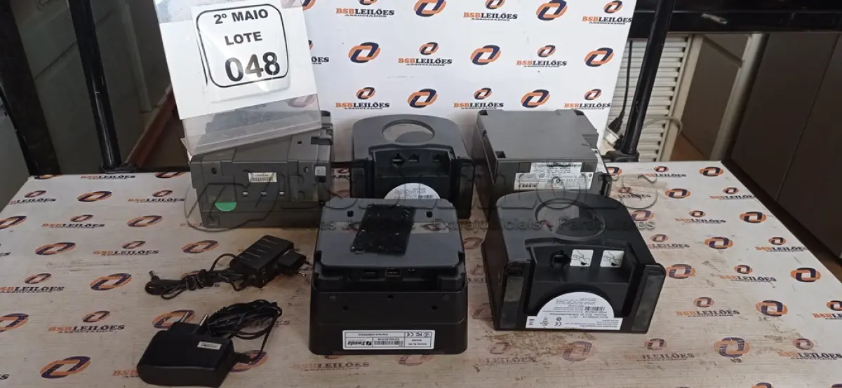 LOTE 048 - 05 LEITORAS DE CÓDIGO DE BARRAS MARCAS HONEYWELL SEM FONTE. (NO ESTADO) ATENÇÃO! FAZER A VISITAÇÃO ANTES DE ARREMATAR, NÃO SABEMOS SE FUNCIONA, LEILÃO NÃO TEM GARANTIA E NEM DEVOLUÇÃO, SUJEITO A POSSÍVEIS AVARIAS VISÍVEIS/OCULTAS E/OU AUSÊNCIA DE COMPONENTES.