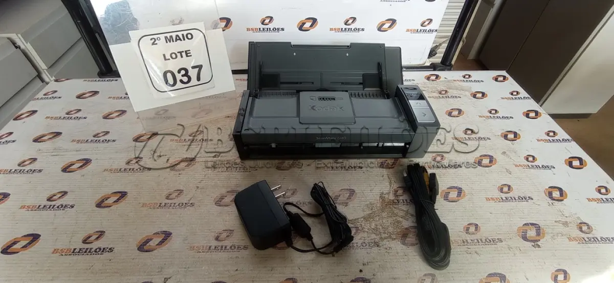 LOTE 037 - 01 SCANNER MODELO SCANMATE I940 MARCA KODAK. (NO ESTADO) ATENÇÃO! FAZER A VISITAÇÃO ANTES DE ARREMATAR, NÃO SABEMOS SE FUNCIONA, LEILÃO NÃO TEM GARANTIA E NEM DEVOLUÇÃO, SUJEITO A POSSÍVEIS AVARIAS VISÍVEIS/OCULTAS E/OU AUSÊNCIA DE COMPONENTES.