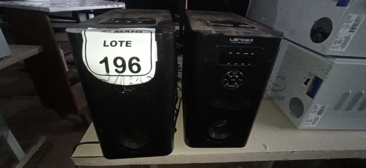 LOTE 196 - 02 SUBWOOFERS DE HOME THEATER MODELO LD-CSH5823 MARCA LENDEX. (NO ESTADO) ATENÇÃO! FAZER A VISITAÇÃO ANTES DE ARREMATAR, NÃO SABEMOS SE FUNCIONA, LEILÃO NÃO TEM GARANTIA E NEM DEVOLUÇÃO, SUJEITO A POSSÍVEIS AVARIAS VISÍVEIS/OCULTAS E/OU AUSÊNCIA DE COMPONENTES.