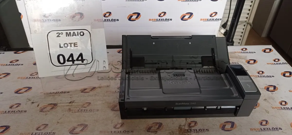 LOTE 044 - 01 SCANNER MODELO I940 MARCA KODAK. (NO ESTADO) ATENÇÃO! FAZER A VISITAÇÃO ANTES DE ARREMATAR, NÃO SABEMOS SE FUNCIONA, LEILÃO NÃO TEM GARANTIA E NEM DEVOLUÇÃO, SUJEITO A POSSÍVEIS AVARIAS VISÍVEIS/OCULTAS E/OU AUSÊNCIA DE COMPONENTES.