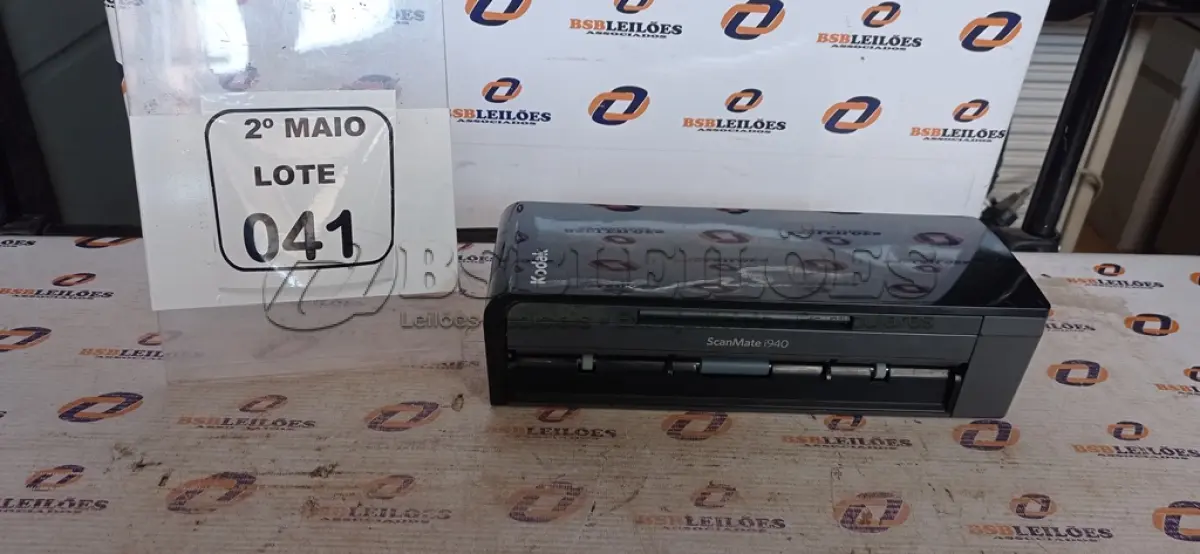 LOTE 041 - 01 SCANNER MODELO SCANMATE I940 MARCA KODAK. (NO ESTADO) ATENÇÃO! FAZER A VISITAÇÃO ANTES DE ARREMATAR, NÃO SABEMOS SE FUNCIONA, LEILÃO NÃO TEM GARANTIA E NEM DEVOLUÇÃO, SUJEITO A POSSÍVEIS AVARIAS VISÍVEIS/OCULTAS E/OU AUSÊNCIA DE COMPONENTES.