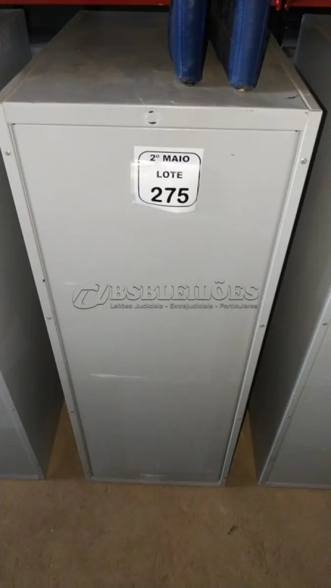 LOTE 275 - 01 ARQUIVO DE AÇO COM 04 GAVETAS. (NO ESTADO) ATENÇÃO! FAZER A VISITAÇÃO ANTES DE ARREMATAR, NÃO SABEMOS SE FUNCIONA, LEILÃO NÃO TEM GARANTIA E NEM DEVOLUÇÃO, SUJEITO A POSSÍVEIS AVARIAS VISÍVEIS/OCULTAS E/OU AUSÊNCIA DE COMPONENTES.
