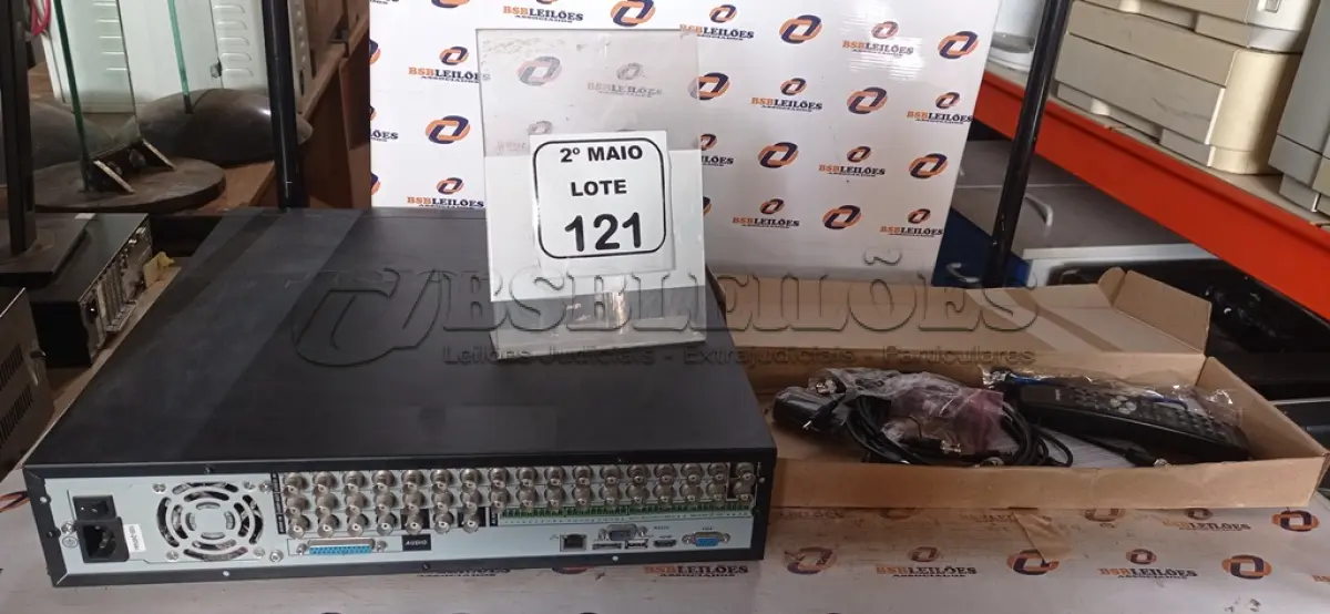 LOTE 121 - 01 DVR MODELO VT 16M 480 MARCA INTELBRAS. (NO ESTADO) ATENÇÃO! FAZER A VISITAÇÃO ANTES DE ARREMATAR, NÃO SABEMOS SE FUNCIONA, LEILÃO NÃO TEM GARANTIA E NEM DEVOLUÇÃO, SUJEITO A POSSÍVEIS AVARIAS VISÍVEIS/OCULTAS E/OU AUSÊNCIA DE COMPONENTES.