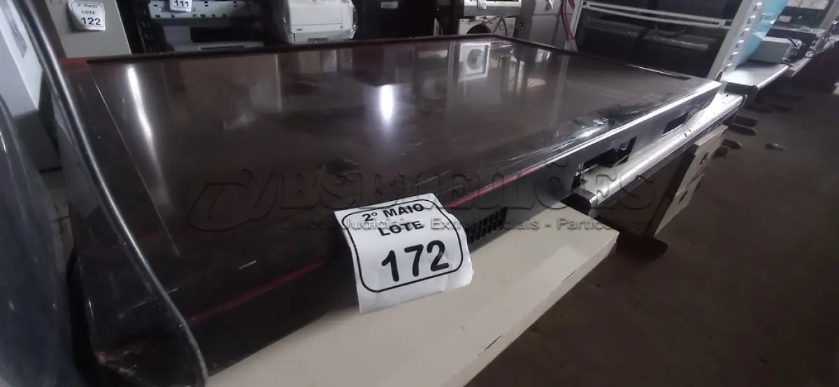 LOTE 172 - 01 TV LCD 55’’ MARCA LG. (NO ESTADO) ATENÇÃO! FAZER A VISITAÇÃO ANTES DE ARREMATAR, NÃO SABEMOS SE FUNCIONA, LEILÃO NÃO TEM GARANTIA E NEM DEVOLUÇÃO, SUJEITO A POSSÍVEIS AVARIAS VISÍVEIS/OCULTAS E/OU AUSÊNCIA DE COMPONENTES.