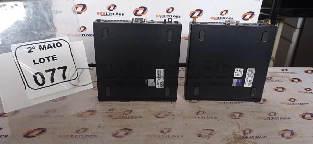 LOTE 077 - 02 MINIS PC SERIE ELITEDESK MARCA HP. (NO ESTADO) ATENÇÃO! FAZER A VISITAÇÃO ANTES DE ARREMATAR, NÃO SABEMOS SE FUNCIONA, LEILÃO NÃO TEM GARANTIA E NEM DEVOLUÇÃO, SUJEITO A POSSÍVEIS AVARIAS VISÍVEIS/OCULTAS E/OU AUSÊNCIA DE COMPONENTES.