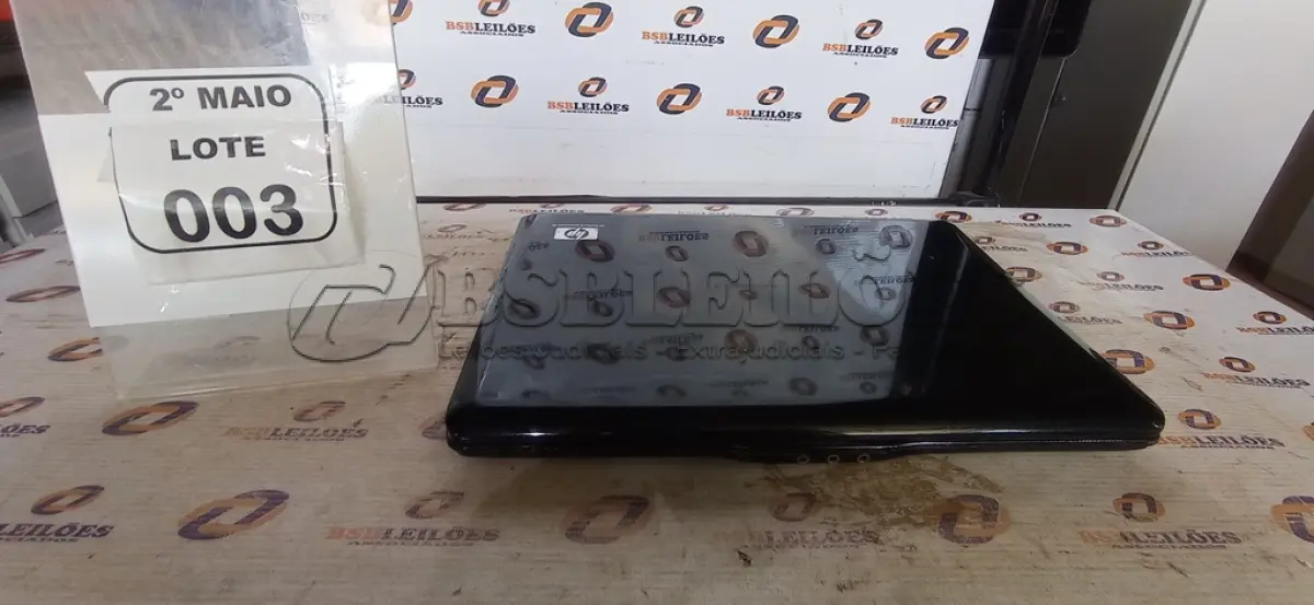 LOTE 003 - 01 NOTEBOOK MARCA HP SEM FONTE. (NO ESTADO) ATENÇÃO! FAZER A VISITAÇÃO ANTES DE ARREMATAR, NÃO SABEMOS SE FUNCIONA, LEILÃO NÃO TEM GARANTIA E NEM DEVOLUÇÃO, SUJEITO A POSSÍVEIS AVARIAS VISÍVEIS/OCULTAS E/OU AUSÊNCIA DE COMPONENTES.
