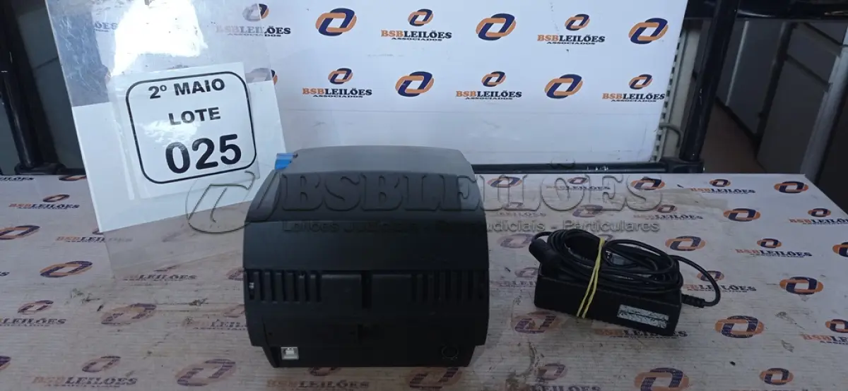 LOTE 025 - 01 IMPRESSORA DE CUPOM MARCA DIEBOLD COM FONTE. (NO ESTADO) ATENÇÃO! FAZER A VISITAÇÃO ANTES DE ARREMATAR, NÃO SABEMOS SE FUNCIONA, LEILÃO NÃO TEM GARANTIA E NEM DEVOLUÇÃO, SUJEITO A POSSÍVEIS AVARIAS VISÍVEIS/OCULTAS E/OU AUSÊNCIA DE COMPONENTES.