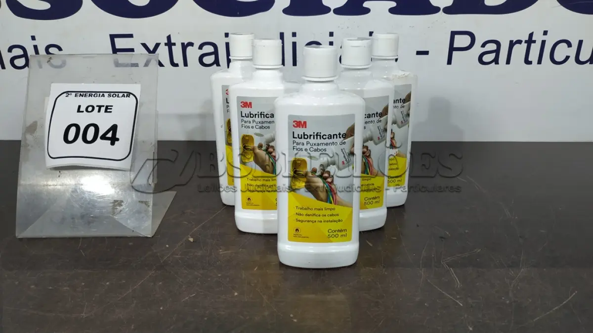LOTE 004 - 05 LUBRIFICANTES PARA PUXAMENTO DE FIOS E CABOS 500 ML CADA MARCA 3M. (NO ESTADO) ATENÇÃO! FAZER A VISITAÇÃO ANTES DE ARREMATAR, NÃO SABEMOS SE FUNCIONA, LEILÃO NÃO TEM GARANTIA E NEM DEVOLUÇÃO, SUJEITO A POSSÍVEIS AVARIAS VISÍVEIS/OCULTAS E/OU AUSÊNCIA DE COMPONENTES.