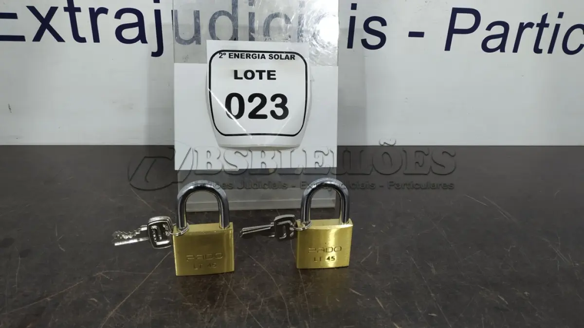 LOTE 023 - 02 CADEADOS DE LATÃO PADO 45MM. (NO ESTADO) ATENÇÃO! FAZER A VISITAÇÃO ANTES DE ARREMATAR, NÃO SABEMOS SE FUNCIONA, LEILÃO NÃO TEM GARANTIA E NEM DEVOLUÇÃO, SUJEITO A POSSÍVEIS AVARIAS VISÍVEIS/OCULTAS E/OU AUSÊNCIA DE COMPONENTES.