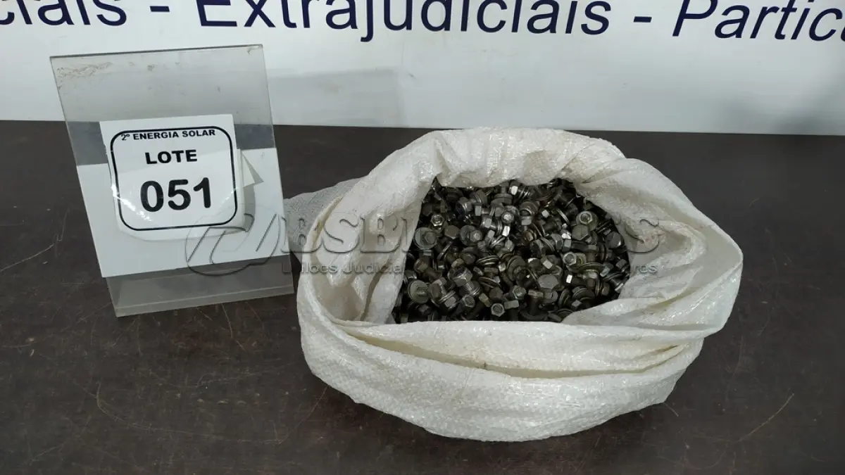 LOTE 051 - 01 SACO COM PARAFUSOS SEXTAVADOS COM ARRUELAS E PORCA. (NO ESTADO) ATENÇÃO! FAZER A VISITAÇÃO ANTES DE ARREMATAR, NÃO SABEMOS SE FUNCIONA, LEILÃO NÃO TEM GARANTIA E NEM DEVOLUÇÃO, SUJEITO A POSSÍVEIS AVARIAS VISÍVEIS/OCULTAS E/OU AUSÊNCIA DE COMPONENTES.