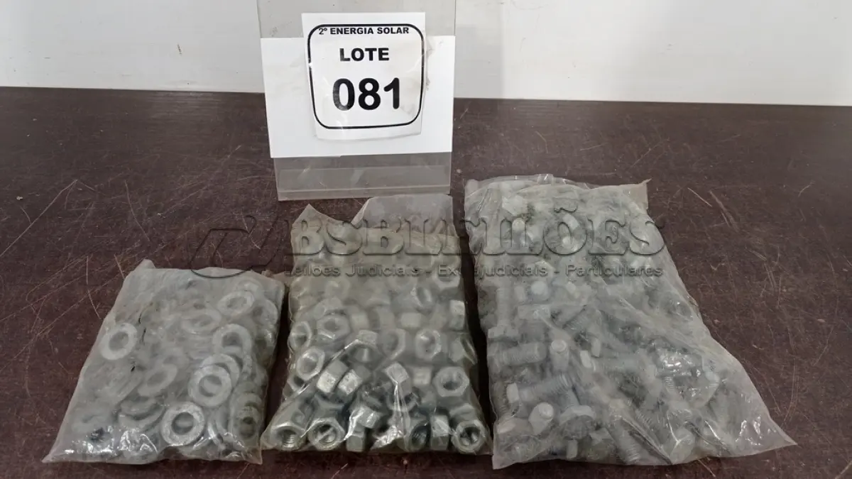 LOTE 081 - 01 CAIXA COM KIT FIXADOR ½. (NO ESTADO) ATENÇÃO! FAZER A VISITAÇÃO ANTES DE ARREMATAR, NÃO SABEMOS SE FUNCIONA, LEILÃO NÃO TEM GARANTIA E NEM DEVOLUÇÃO, SUJEITO A POSSÍVEIS AVARIAS VISÍVEIS/OCULTAS E/OU AUSÊNCIA DE COMPONENTES.