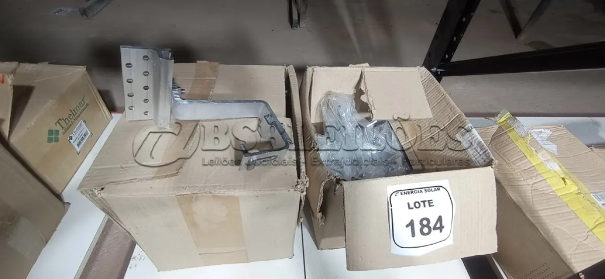 LOTE 184 - 01 LOTE COM SUPORTE DE FIXAÇÃO PARA PLACA SOLAR. (NO ESTADO) ATENÇÃO! FAZER A VISITAÇÃO ANTES DE ARREMATAR, NÃO SABEMOS SE FUNCIONA, LEILÃO NÃO TEM GARANTIA E NEM DEVOLUÇÃO, SUJEITO A POSSÍVEIS AVARIAS VISÍVEIS/OCULTAS E/OU AUSÊNCIA DE COMPONENTES.