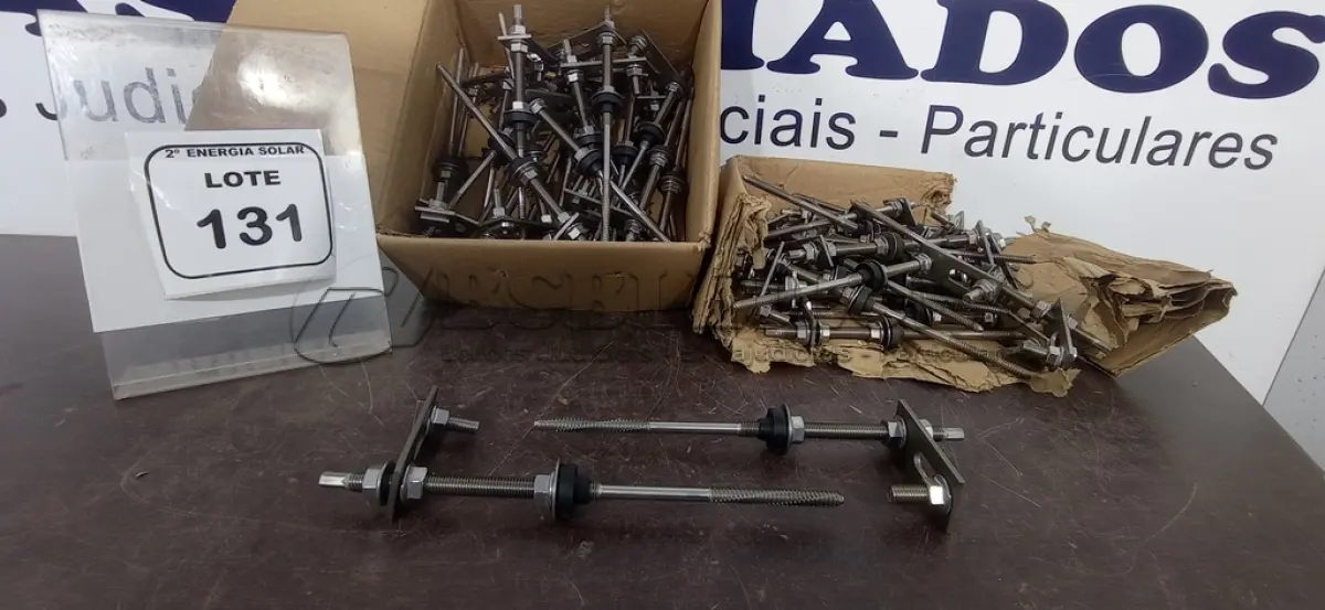 LOTE 131 - 02 CAIXAS COM PARAFUSOS DE FIXAÇÃO METÁLICO M10 X 250MM AÇO INOX.  (NO ESTADO) ATENÇÃO! FAZER A VISITAÇÃO ANTES DE ARREMATAR, NÃO SABEMOS SE FUNCIONA, LEILÃO NÃO TEM GARANTIA E NEM DEVOLUÇÃO, SUJEITO A POSSÍVEIS AVARIAS VISÍVEIS/OCULTAS E/OU AUSÊNCIA DE COMPONENTES.