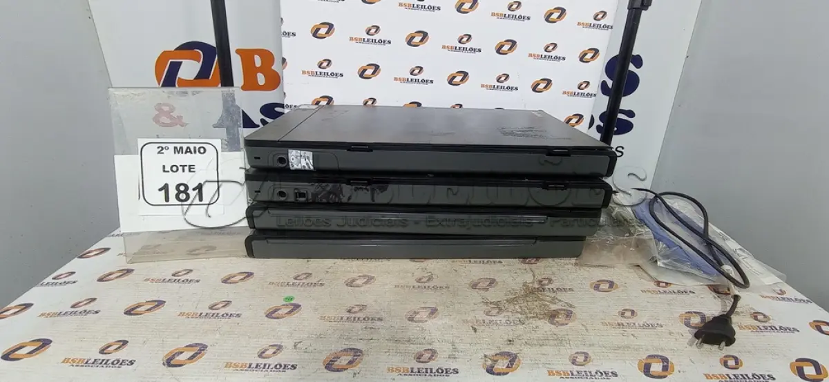 LOTE 181 - 04 SCANNERS MARCA KODAK. (NO ESTADO) ATENÇÃO! FAZER A VISITAÇÃO ANTES DE ARREMATAR, NÃO SABEMOS SE FUNCIONA, LEILÃO NÃO TEM GARANTIA E NEM DEVOLUÇÃO, SUJEITO A POSSÍVEIS AVARIAS VISÍVEIS/OCULTAS E/OU AUSÊNCIA DE COMPONENTES.