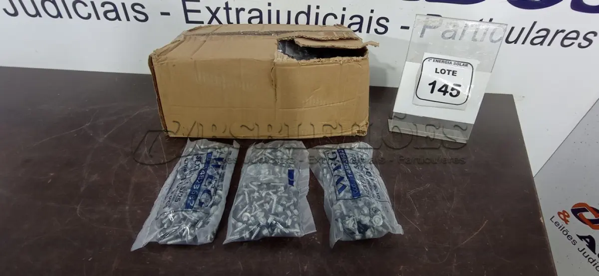 LOTE 145 - 01 CAIXA COM PARAFUSOS SEXTAVADOS AUTO BROCANTE 5.5X25. (NO ESTADO) ATENÇÃO! FAZER A VISITAÇÃO ANTES DE ARREMATAR, NÃO SABEMOS SE FUNCIONA, LEILÃO NÃO TEM GARANTIA E NEM DEVOLUÇÃO, SUJEITO A POSSÍVEIS AVARIAS VISÍVEIS/OCULTAS E/OU AUSÊNCIA DE COMPONENTES.