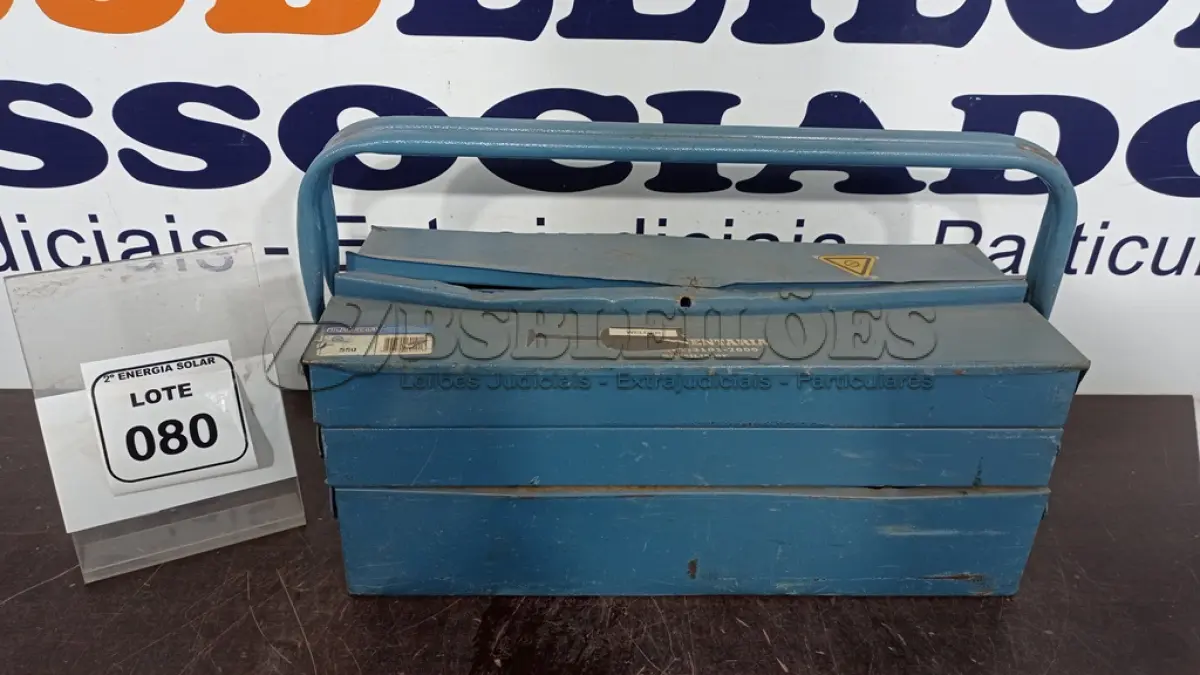 LOTE 080 - 01 CAIXA PARA FERRAMENTAS. (NO ESTADO) ATENÇÃO! FAZER A VISITAÇÃO ANTES DE ARREMATAR, NÃO SABEMOS SE FUNCIONA, LEILÃO NÃO TEM GARANTIA E NEM DEVOLUÇÃO, SUJEITO A POSSÍVEIS AVARIAS VISÍVEIS/OCULTAS E/OU AUSÊNCIA DE COMPONENTES.