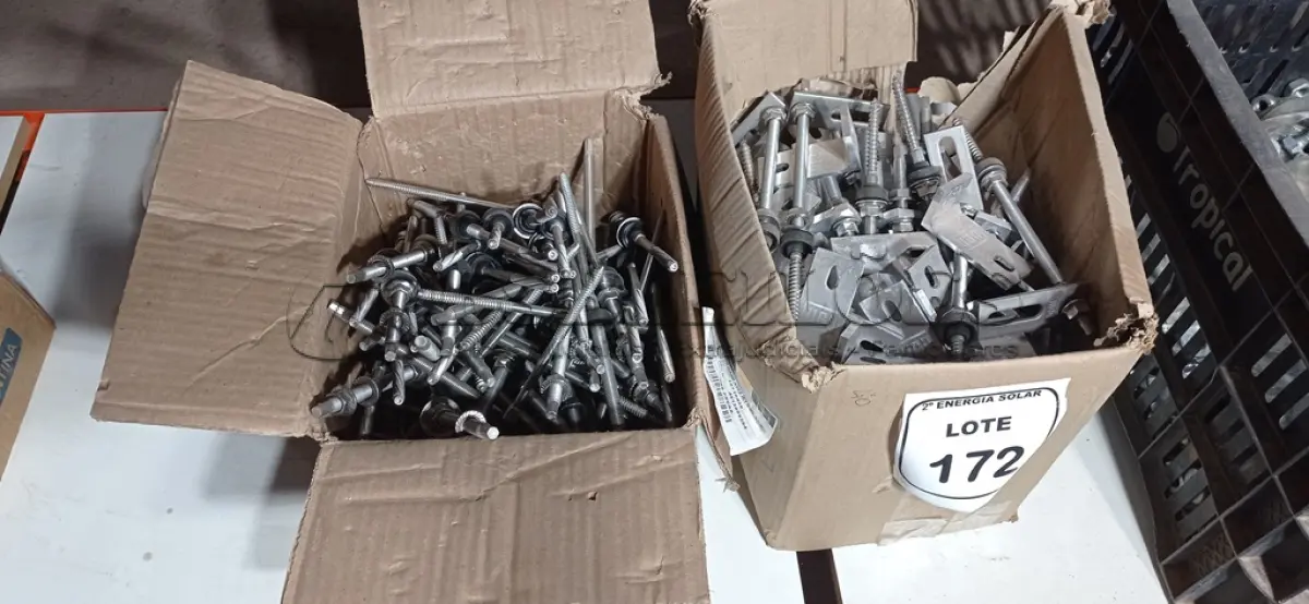 LOTE 172 - 02 CAIXAS COM PARAFUSOS DE FIXAÇÃO METÁLICO M10 X 250MM AÇO INOX.  (NO ESTADO) ATENÇÃO! FAZER A VISITAÇÃO ANTES DE ARREMATAR, NÃO SABEMOS SE FUNCIONA, LEILÃO NÃO TEM GARANTIA E NEM DEVOLUÇÃO, SUJEITO A POSSÍVEIS AVARIAS VISÍVEIS/OCULTAS E/OU AUSÊNCIA DE COMPONENTES.