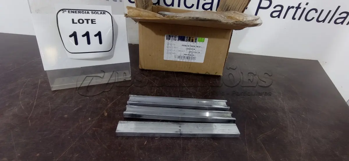 LOTE 111 - 02 CAIXAS DE JUNÇÃO PARA PERFIL H. (NO ESTADO) ATENÇÃO! FAZER A VISITAÇÃO ANTES DE ARREMATAR, NÃO SABEMOS SE FUNCIONA, LEILÃO NÃO TEM GARANTIA E NEM DEVOLUÇÃO, SUJEITO A POSSÍVEIS AVARIAS VISÍVEIS/OCULTAS E/OU AUSÊNCIA DE COMPONENTES.