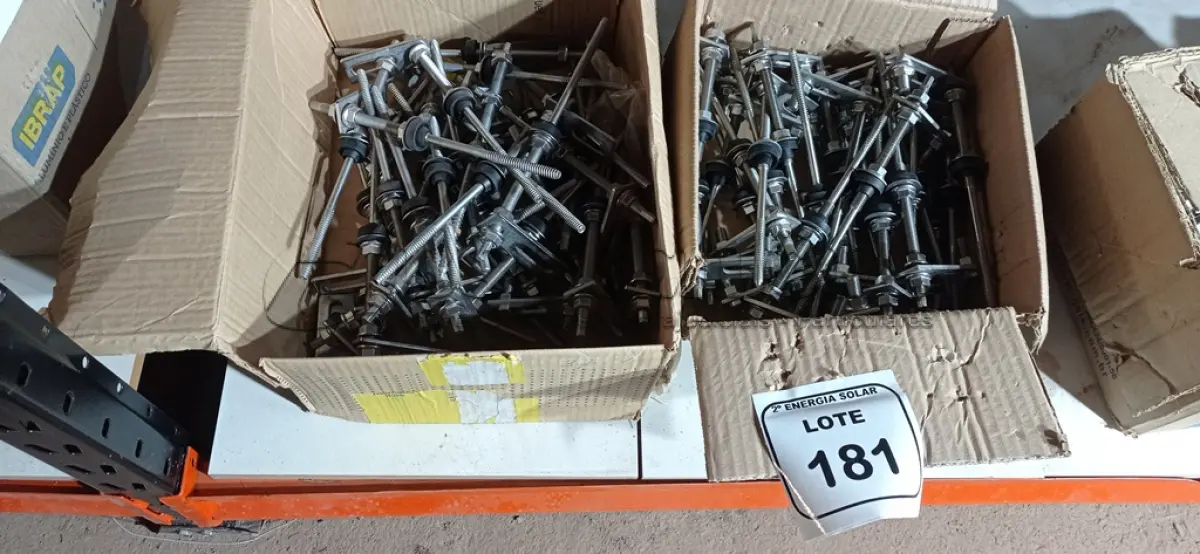 LOTE 181 - 02 CAIXAS COM PARAFUSOS DE FIXAÇÃO METÁLICO M10 X 250MM AÇO INOX.  (NO ESTADO) ATENÇÃO! FAZER A VISITAÇÃO ANTES DE ARREMATAR, NÃO SABEMOS SE FUNCIONA, LEILÃO NÃO TEM GARANTIA E NEM DEVOLUÇÃO, SUJEITO A POSSÍVEIS AVARIAS VISÍVEIS/OCULTAS E/OU AUSÊNCIA DE COMPONENTES.