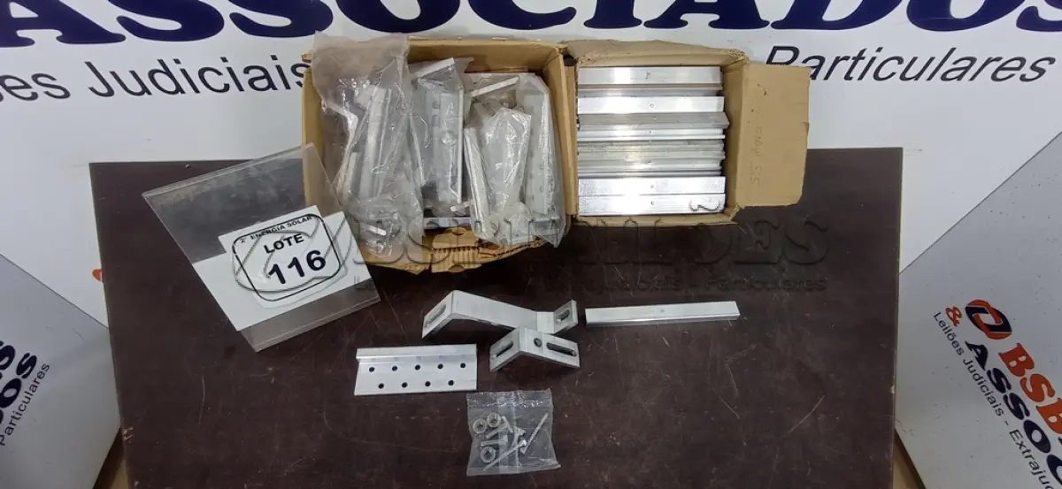 LOTE 116 - 01 LOTE COM JUNÇÃO PARA PERFIL H. (NO ESTADO) ATENÇÃO! FAZER A VISITAÇÃO ANTES DE ARREMATAR, NÃO SABEMOS SE FUNCIONA, LEILÃO NÃO TEM GARANTIA E NEM DEVOLUÇÃO, SUJEITO A POSSÍVEIS AVARIAS VISÍVEIS/OCULTAS E/OU AUSÊNCIA DE COMPONENTES.