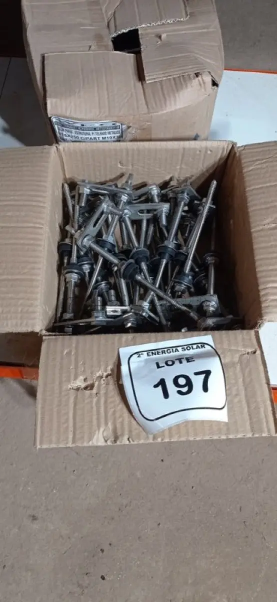 LOTE 197 - 02 CAIXAS COM PARAFUSOS DE FIXAÇÃO METÁLICO M10 X 250MM AÇO INOX.  (NO ESTADO) ATENÇÃO! FAZER A VISITAÇÃO ANTES DE ARREMATAR, NÃO SABEMOS SE FUNCIONA, LEILÃO NÃO TEM GARANTIA E NEM DEVOLUÇÃO, SUJEITO A POSSÍVEIS AVARIAS VISÍVEIS/OCULTAS E/OU AUSÊNCIA DE COMPONENTES.