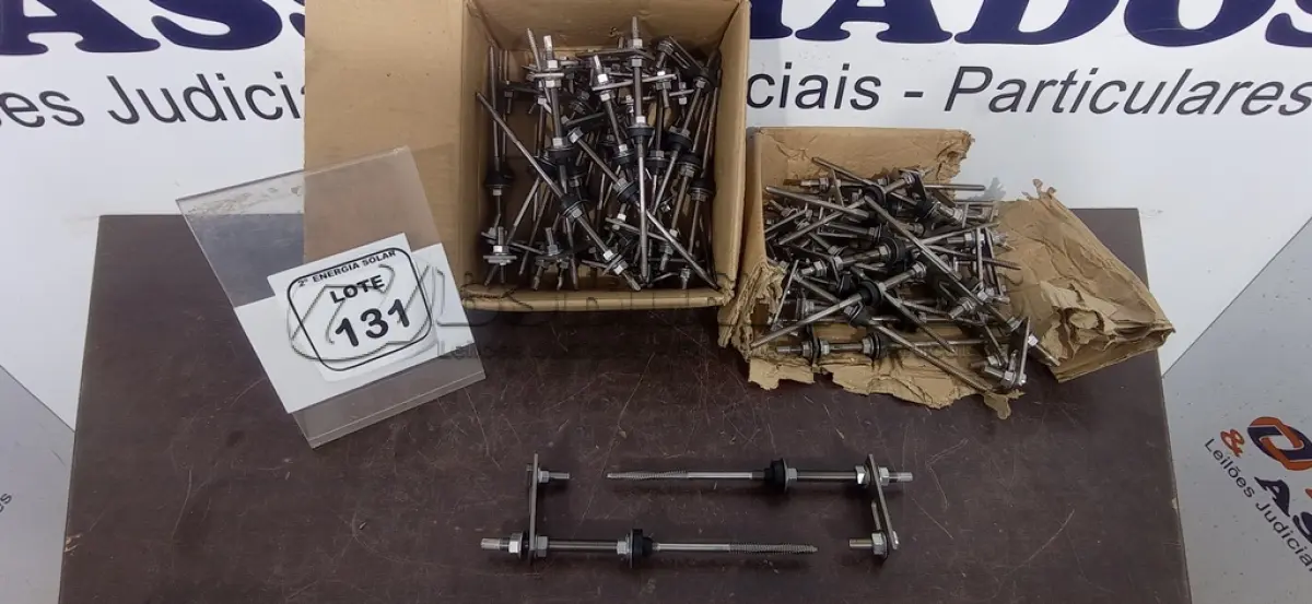 LOTE 131 - 02 CAIXAS COM PARAFUSOS DE FIXAÇÃO METÁLICO M10 X 250MM AÇO INOX.  (NO ESTADO) ATENÇÃO! FAZER A VISITAÇÃO ANTES DE ARREMATAR, NÃO SABEMOS SE FUNCIONA, LEILÃO NÃO TEM GARANTIA E NEM DEVOLUÇÃO, SUJEITO A POSSÍVEIS AVARIAS VISÍVEIS/OCULTAS E/OU AUSÊNCIA DE COMPONENTES.