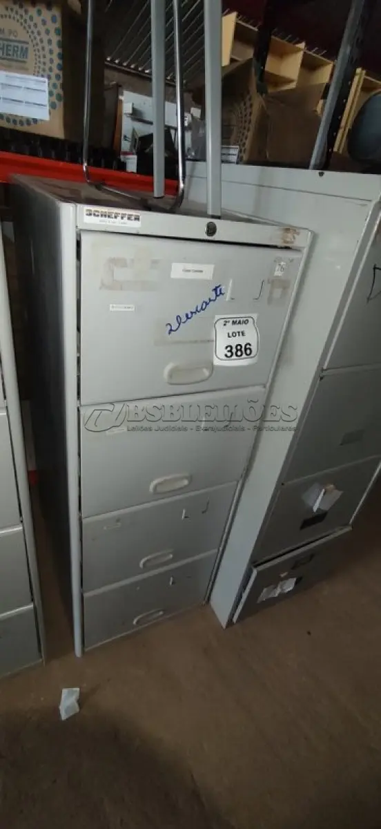 LOTE 386 - 01 ARQUIVO DE AÇO COM 04 GAVETAS. (NO ESTADO) ATENÇÃO! FAZER A VISITAÇÃO ANTES DE ARREMATAR, NÃO SABEMOS SE FUNCIONA, LEILÃO NÃO TEM GARANTIA E NEM DEVOLUÇÃO, SUJEITO A POSSÍVEIS AVARIAS VISÍVEIS/OCULTAS E/OU AUSÊNCIA DE COMPONENTES.
