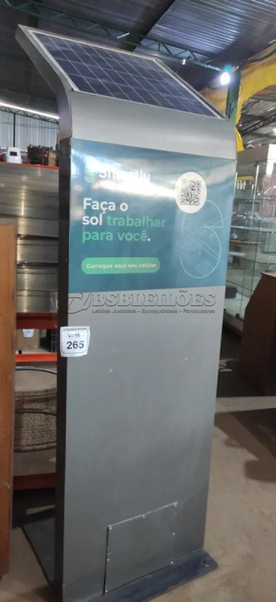 LOTE 265 - 01 TOTEM COM CARREGADOR DE CELULAR COM CARREGAMENTO SOLAR.  (NO ESTADO) ATENÇÃO! FAZER A VISITAÇÃO ANTES DE ARREMATAR, NÃO SABEMOS SE FUNCIONA, LEILÃO NÃO TEM GARANTIA E NEM DEVOLUÇÃO, SUJEITO A POSSÍVEIS AVARIAS VISÍVEIS/OCULTAS E/OU AUSÊNCIA DE COMPONENTES.