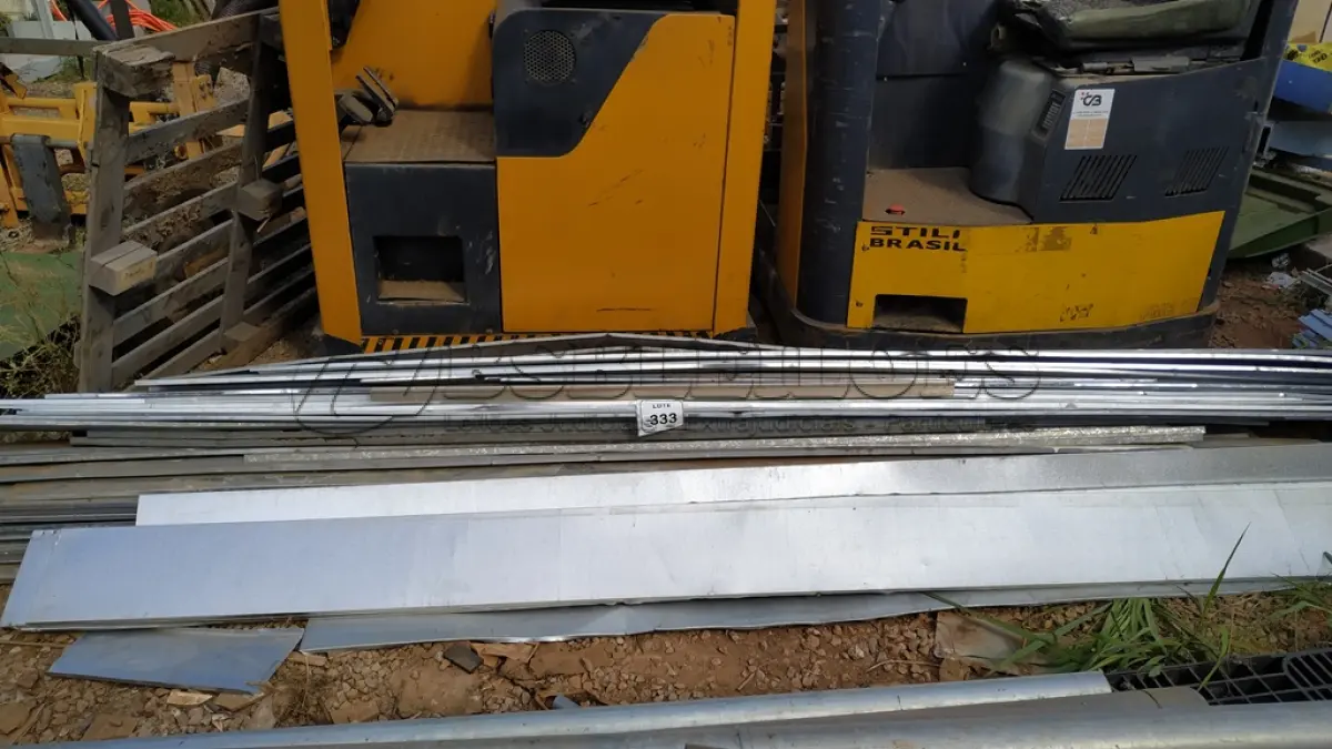 LOTE 333 - 01 LOTE COM CHAPAS ZINCADAS. (NO ESTADO) ATENÇÃO! FAZER A VISITAÇÃO ANTES DE ARREMATAR, NÃO SABEMOS SE FUNCIONA, LEILÃO NÃO TEM GARANTIA E NEM DEVOLUÇÃO, SUJEITO A POSSÍVEIS AVARIAS VISÍVEIS/OCULTAS E/OU AUSÊNCIA DE COMPONENTES.