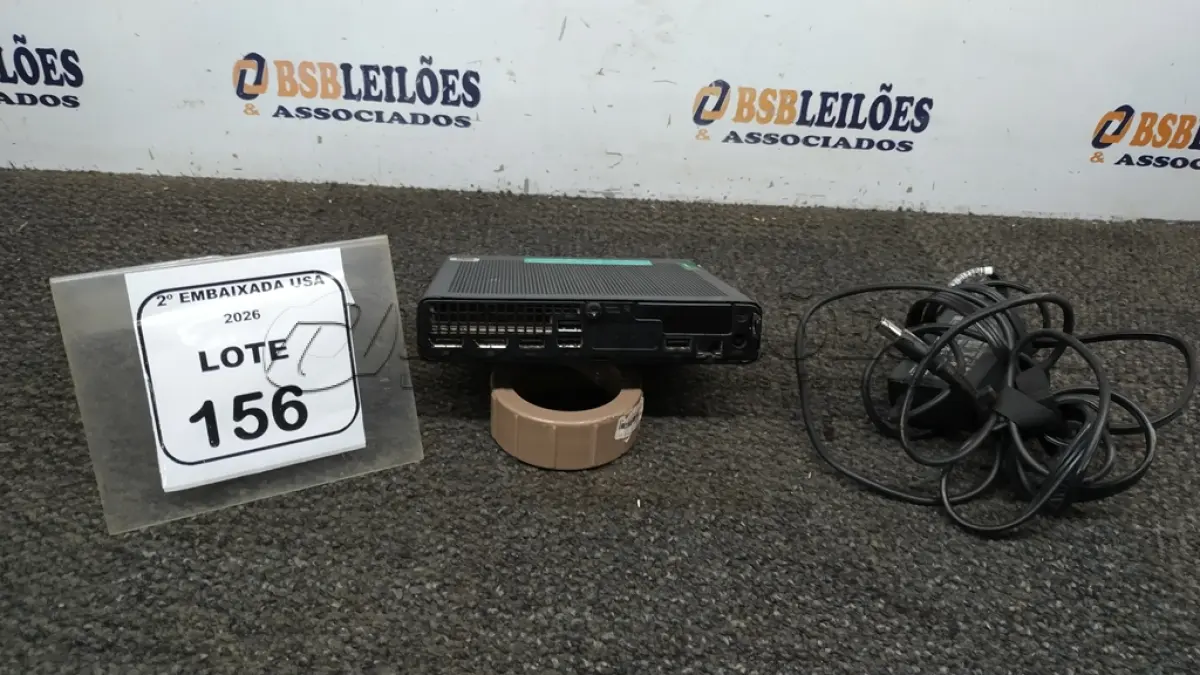 LOTE 156 - 01 CPU SEM MEMÓRIA E HD COM FONTE MARCA HP ELITE DESK. NO ESTADO EM QUE SE ENCONTRA. SUJEITO A AVARIAS OCULTAS/VISÍVEIS.) BM0464U