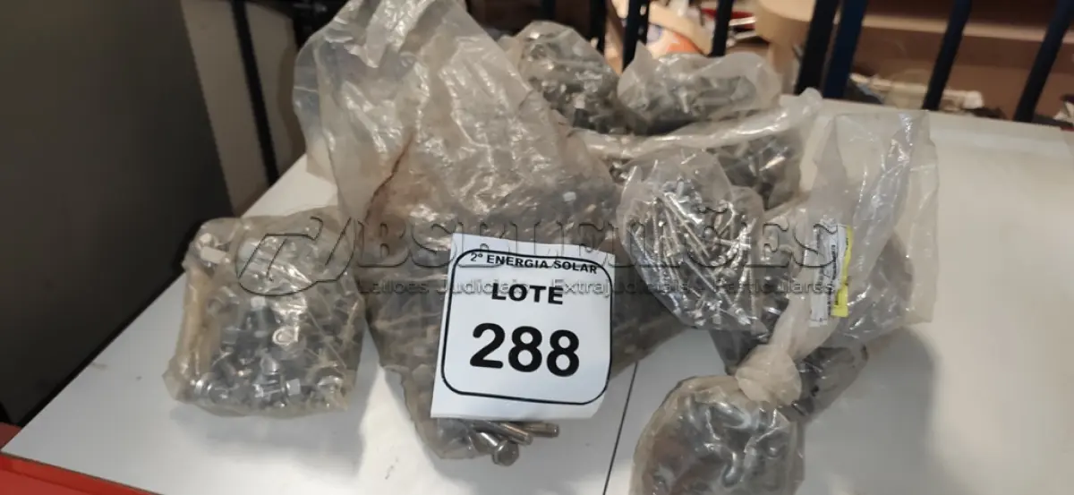LOTE 288 - 01 LOTE COM PARAFUSOS DIVERSOS. (NO ESTADO) ATENÇÃO! FAZER A VISITAÇÃO ANTES DE ARREMATAR, NÃO SABEMOS SE FUNCIONA, LEILÃO NÃO TEM GARANTIA E NEM DEVOLUÇÃO, SUJEITO A POSSÍVEIS AVARIAS VISÍVEIS/OCULTAS E/OU AUSÊNCIA DE COMPONENTES.