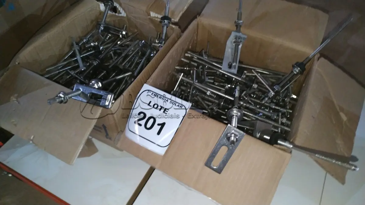 LOTE 201 - 02 CAIXAS COM PARAFUSOS DE FIXAÇÃO METÁLICO M10 X 250MM AÇO INOX.  (NO ESTADO) ATENÇÃO! FAZER A VISITAÇÃO ANTES DE ARREMATAR, NÃO SABEMOS SE FUNCIONA, LEILÃO NÃO TEM GARANTIA E NEM DEVOLUÇÃO, SUJEITO A POSSÍVEIS AVARIAS VISÍVEIS/OCULTAS E/OU AUSÊNCIA DE COMPONENTES.