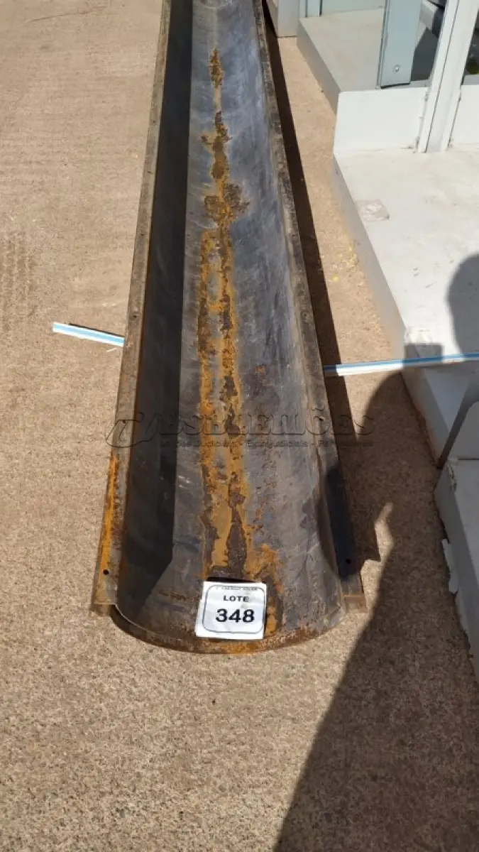 LOTE 348 - 01 PAR DE FORMA EM FERRO PARA COLUNA REDONDA. (NO ESTADO) ATENÇÃO! FAZER A VISITAÇÃO ANTES DE ARREMATAR, NÃO SABEMOS SE FUNCIONA, LEILÃO NÃO TEM GARANTIA E NEM DEVOLUÇÃO, SUJEITO A POSSÍVEIS AVARIAS VISÍVEIS/OCULTAS E/OU AUSÊNCIA DE COMPONENTES.