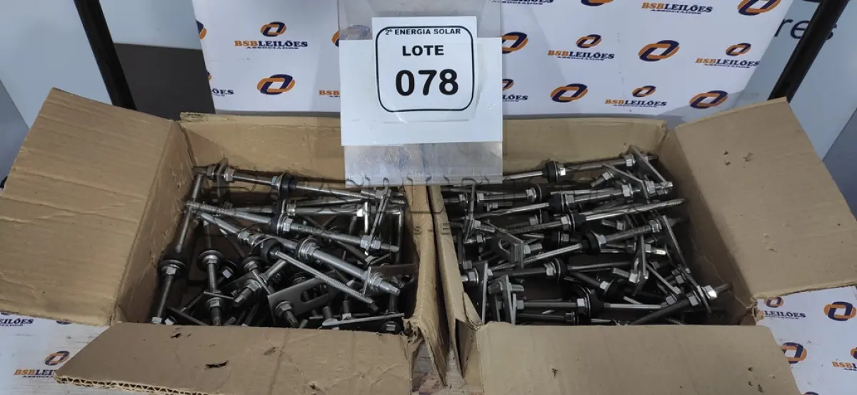 LOTE 078 - 02 CAIXAS COM PARAFUSOS DE FIXAÇÃO METÁLICO M10 X 250MM AÇO INOX.  (NO ESTADO) ATENÇÃO! FAZER A VISITAÇÃO ANTES DE ARREMATAR, NÃO SABEMOS SE FUNCIONA, LEILÃO NÃO TEM GARANTIA E NEM DEVOLUÇÃO, SUJEITO A POSSÍVEIS AVARIAS VISÍVEIS/OCULTAS E/OU AUSÊNCIA DE COMPONENTES.