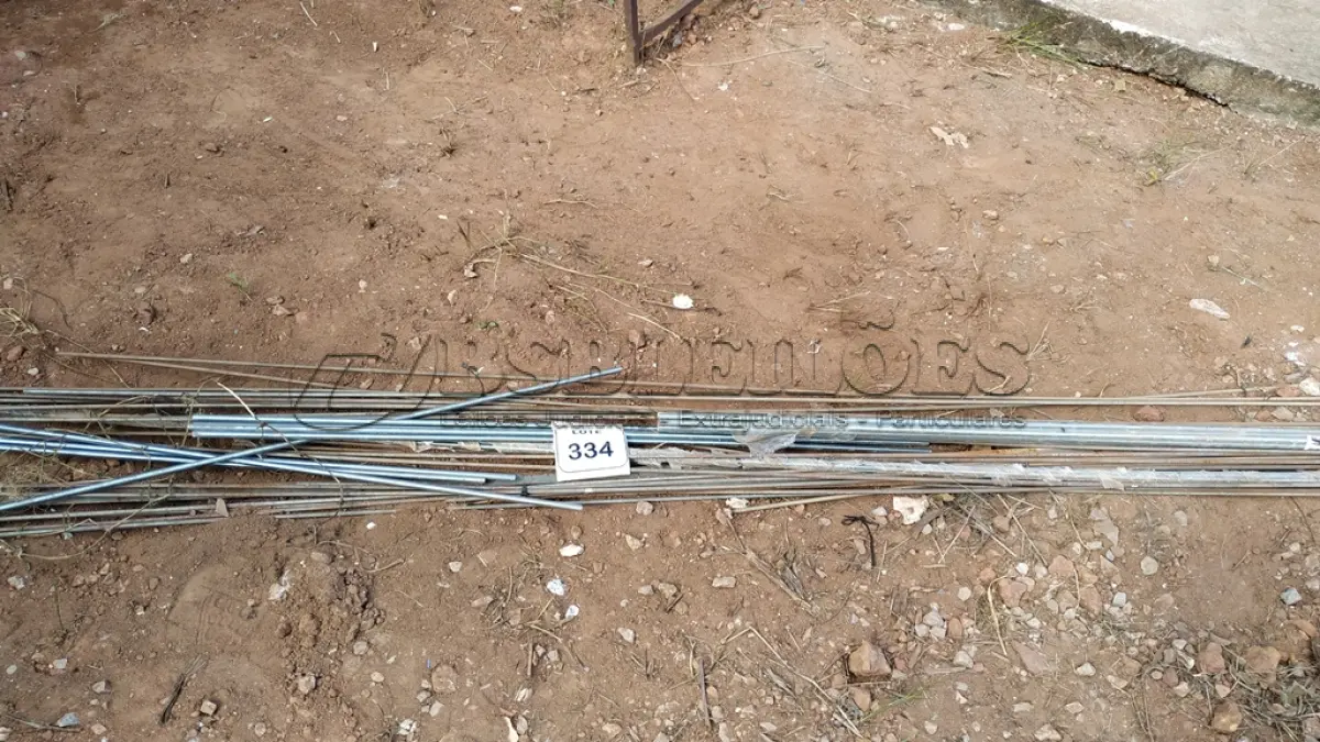 LOTE 334 - 01 LOTE COM BARRAS ROSCADAS. (NO ESTADO) ATENÇÃO! FAZER A VISITAÇÃO ANTES DE ARREMATAR, NÃO SABEMOS SE FUNCIONA, LEILÃO NÃO TEM GARANTIA E NEM DEVOLUÇÃO, SUJEITO A POSSÍVEIS AVARIAS VISÍVEIS/OCULTAS E/OU AUSÊNCIA DE COMPONENTES.