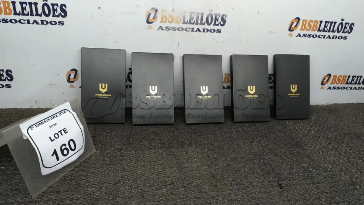 LOTE 160 - 05 BOX -PHONE CASER. (NO ESTADO EM QUE SE ENCONTRA. SUJEITO A AVARIAS OCULTAS/VISÍVEIS.)