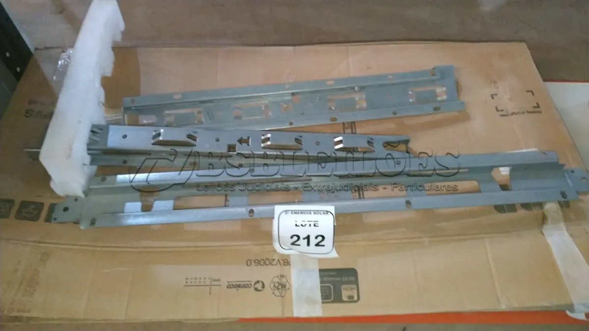 LOTE 212 - 01 SUPORTE PARA MICRO INVERSOR. (NO ESTADO) ATENÇÃO! FAZER A VISITAÇÃO ANTES DE ARREMATAR, NÃO SABEMOS SE FUNCIONA, LEILÃO NÃO TEM GARANTIA E NEM DEVOLUÇÃO, SUJEITO A POSSÍVEIS AVARIAS VISÍVEIS/OCULTAS E/OU AUSÊNCIA DE COMPONENTES.