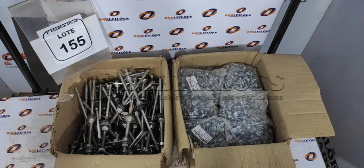 LOTE 155 - 02 CAIXAS COM PARAFUSOS SEXTAVADOS AUTO BROCANTE 5.5X25. (NO ESTADO) ATENÇÃO! FAZER A VISITAÇÃO ANTES DE ARREMATAR, NÃO SABEMOS SE FUNCIONA, LEILÃO NÃO TEM GARANTIA E NEM DEVOLUÇÃO, SUJEITO A POSSÍVEIS AVARIAS VISÍVEIS/OCULTAS E/OU AUSÊNCIA DE COMPONENTES.