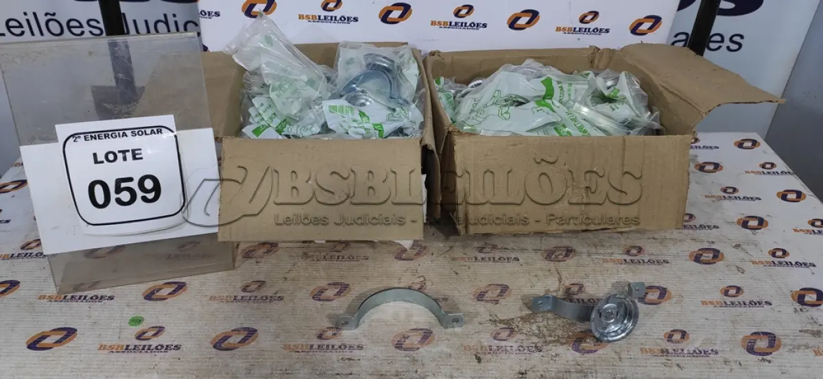 LOTE 059 - 01 LOTE COM ABRAÇADEIRAS COPO DIVERSAS. (NO ESTADO) ATENÇÃO! FAZER A VISITAÇÃO ANTES DE ARREMATAR, NÃO SABEMOS SE FUNCIONA, LEILÃO NÃO TEM GARANTIA E NEM DEVOLUÇÃO, SUJEITO A POSSÍVEIS AVARIAS VISÍVEIS/OCULTAS E/OU AUSÊNCIA DE COMPONENTES.