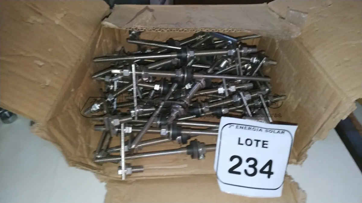 LOTE 234 - 01 CAIXA COM PARAFUSOS DE FIXAÇÃO METÁLICO M10 X 250MM AÇO INOX.  (NO ESTADO) ATENÇÃO! FAZER A VISITAÇÃO ANTES DE ARREMATAR, NÃO SABEMOS SE FUNCIONA, LEILÃO NÃO TEM GARANTIA E NEM DEVOLUÇÃO, SUJEITO A POSSÍVEIS AVARIAS VISÍVEIS/OCULTAS E/OU AUSÊNCIA DE COMPONENTES.