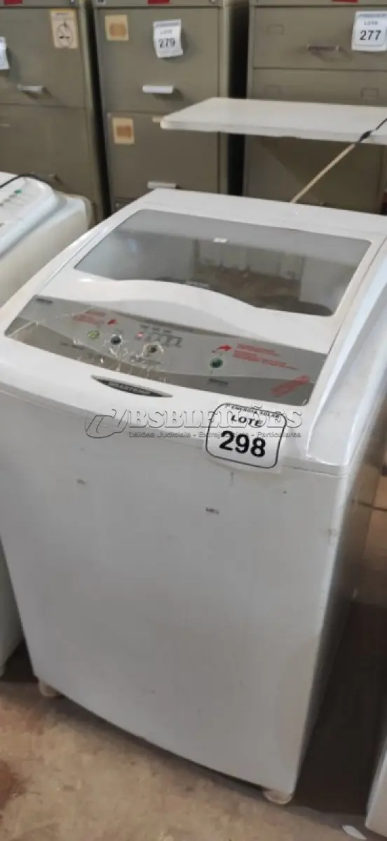 LOTE 298 - 01 MÁQUINA DE LAVAR ROUPAS BRASTEMP 8KG 220VOLTS. (NO ESTADO) ATENÇÃO! FAZER A VISITAÇÃO ANTES DE ARREMATAR, NÃO SABEMOS SE FUNCIONA, LEILÃO NÃO TEM GARANTIA E NEM DEVOLUÇÃO, SUJEITO A POSSÍVEIS AVARIAS VISÍVEIS/OCULTAS E/OU AUSÊNCIA DE COMPONENTES.